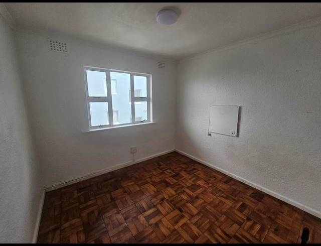 2 BEDROOM APARTMENT FOR SALE IN MOWBRAY